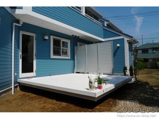 ホワイト ブルーがオシャレ 海外リゾートのようなお庭 エクステリアのある暮らしブログ