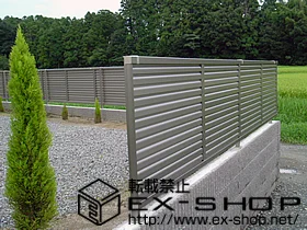 LIXIL リクシル(TOEX)のフェンス・柵 プリレオR9型フェンス[フリーポールタイプ] 施工例
