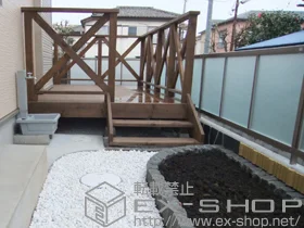 東京都立川市のLIXIL リクシル(TOEX)のフェンス・柵 シャレオRP型フェンス　間仕切りタイプ 施工例