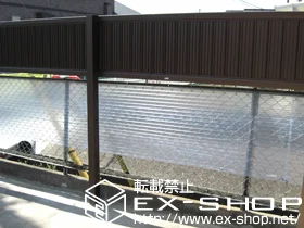 埼玉県春日部市のYKKAPのフェンス・柵 エクスライン8型フェンス　フリーポールタイプ 施工例