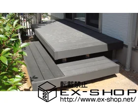 YKKAPのウッドデッキ リウッドデッキII 標準 単体＋段床セット1段（正面・片側面タイプ） 施工例