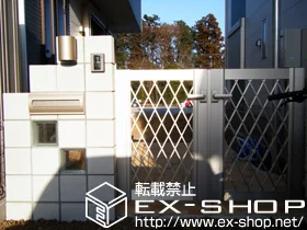 埼玉県仙台市のYKKAPの門扉 エクスライン門扉4型 両開き 門柱使用 施工例