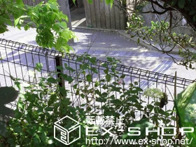 神奈川県藤沢市のYKKAPのフェンス・柵 イーネットフェンス1F型 自由柱タイプ 施工例