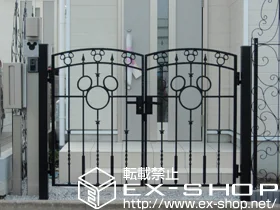 LIXIL リクシル(新日軽)の門扉 ディズニー門扉 ミッキーA型 両開き 角門柱式 施工例