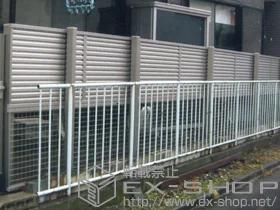 LIXIL リクシル(TOEX)のフェンス・柵 プレリオR13型フェンス 多段柱施工 施工例