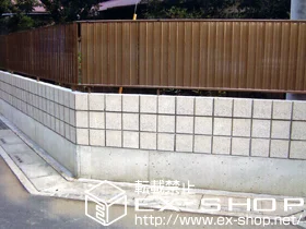 LIXIL リクシル(TOEX)のフェンス・柵 ハイミレーヌ3型 フリーポールタイプ 施工例