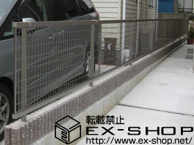 静岡県三島市のLIXIL リクシル(TOEX)のフェンス・柵 アルメッシュフェンス1型 フリーポールタイプ 施工例