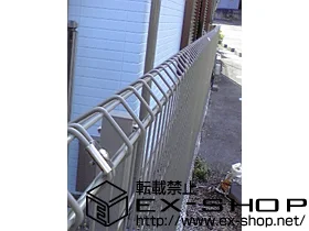 神奈川県中央市の積水樹脂(セキスイ)のフェンス・柵 イーネットフェンス1F型 自由柱 施工例