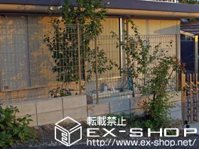 兵庫県芦屋市のLIXIL リクシル(TOEX)のフェンス・柵 ハイグリッドフェンスN8型 自由柱使用 施工例