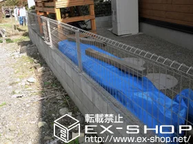 埼玉県仙台市のYKKAPのフェンス・柵 イーネットフェンス1F型 自由柱タイプ 施工例