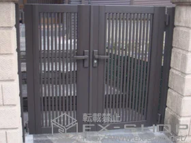LIXIL リクシル(TOEX)の門扉 シャレオR2型 両開き　門柱使用 施工例