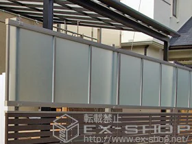 LIXIL リクシル(TOEX)のフェンス・柵 シャレオRP型フェンス 多段柱タイプ 施工例