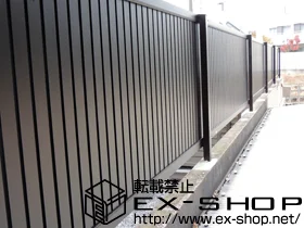 YKKAPのフェンス・柵 エクスラインフェンス6型 自由柱施工 施工例