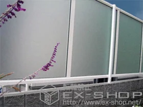三協アルミのフェンス・柵 カムフィX14型 フリーポールタイプ 施工例