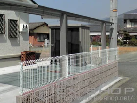 YKKAPのフェンス・柵 イーネットフェンス1F型 自由柱タイプ 施工例