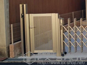 YKKAPの門扉 エクスライン門扉2型 片開き　門柱使用 施工例