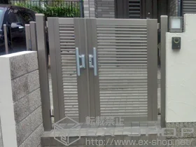 LIXIL リクシル(TOEX)の門扉 シャレオR1型 両開き親子 柱使用 施工例