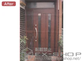LIXIL リクシル(トステム)の玄関ドア リシェント アルミ仕様20片袖飾りランマ付中桟付 P2型 施工例