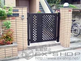 LIXIL リクシル(TOEX)の門扉 シャレオR11型 親子開き　柱使用 施工例
