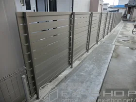 LIXIL リクシル(TOEX)のフェンス・柵 ジオーナフェンスYS型 フリーポールタイプ 施工例