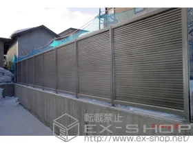 LIXIL リクシル(TOEX)のフェンス・柵 シャレオR5型フェンス 間仕切りタイプ 施工例