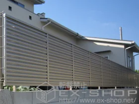 LIXIL リクシル(TOEX)のフェンス・柵 プリレオR9型フェンス フリーポールタイプ 施工例
