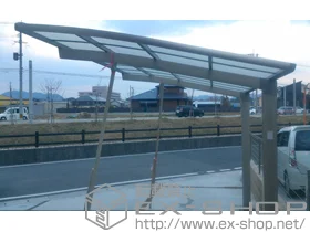 LIXIL リクシル(トステム)のカーポート カーブポートシグマIII 積雪〜20cm対応 施工例