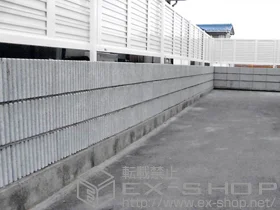 YKKAPのフェンス・柵 エクスラインフェンス7型 自由柱施工 施工例