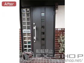 LIXIL リクシル(トステム)の玄関ドア リシェントK4仕様 22片開きR 400型 施工例