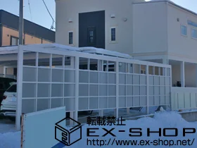 LIXIL リクシル(TOEX)のフェンス・柵 Gスクリーン 角格子 パネル3段 間仕切り 施工例