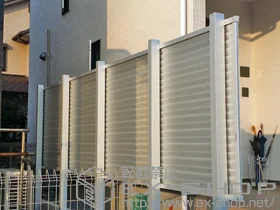 LIXIL リクシル(TOEX)のフェンス・柵 プレスタフェンス8型 多段柱仕様(1段) 施工例