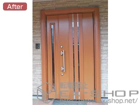 LIXIL リクシル(トステム)の玄関ドア リシェント K4仕様 22親子(ランマ無) R 700型 施工例