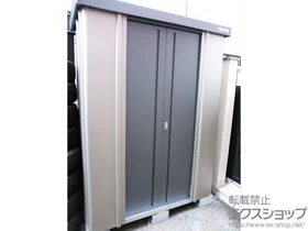 サンキンの物置 エスケーセブン  一般型 1400 ×600×1880(SK7-25 )＋α棚板棚柱セット 施工例
