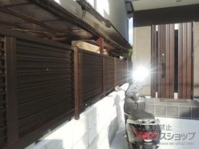 YKKAPのフェンス レスティナフェンス7型 横目隠し 自由柱施工 施工例