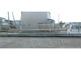 LIXIL リクシル(TOEX)のフェンス・柵 プレスタフェンス 4型 太たて桟 フリーポールタイプ 施工例