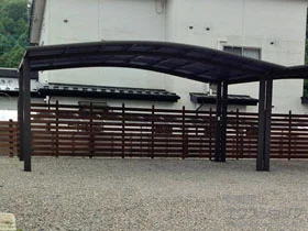 LIXIL(リクシル)のカーポート ネスカR (ラウンドスタイル) ワイド 積雪〜20cm対応 施工例