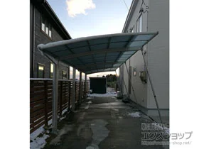 YKKAPのカーポート レイナポートグラン 縦連棟　積雪〜20cm対応 施工例