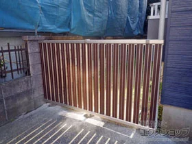 YKKAPのフェンス・柵 ルシアスフェンスF03型 自由柱施工 施工例