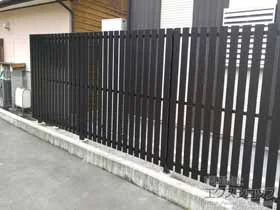 YKKAPのフェンス・柵 ルシアス スクリーンフェンスS04型 自由柱施工 施工例