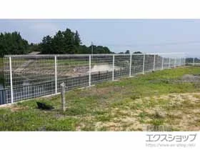 積水樹脂(セキスイ)のフェンス・柵 メッシュフェンス G10 自由柱式 施工例
