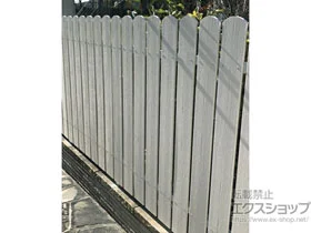 のフェンス・柵 アルファウッド アメリカンタイプ 縦張り 隙間20mm　※柱・部材別途 施工例