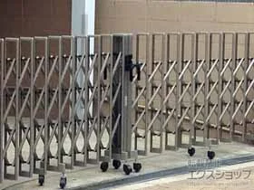 大阪府 LIXIL(リクシル)のカーゲートの施工例一覧(伸縮) | カーゲート