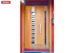 LIXIL リクシル(トステム)の玄関ドア リシェント玄関ドア3 断熱K4仕様 手動 親子仕様(ランマ付)Ｌ Ｇ82型 施工例