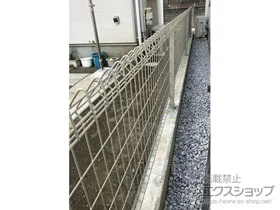 積水樹脂(セキスイ)のフェンス・柵 メッシュフェンスG10-R 自由柱 施工例