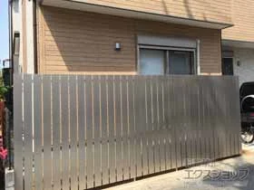 YKKAPのフェンス・柵 リレーリア フェンス4N型 間仕切柱施工 施工例