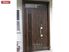 LIXIL リクシル(トステム)の玄関ドア リシェント玄関ドア3 断熱K4仕様 手動 親子仕様(ランマ付)L M83型 施工例