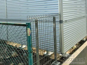 積水樹脂(セキスイ)のフェンス メッシュフェンス G10-R 自由柱 施工例