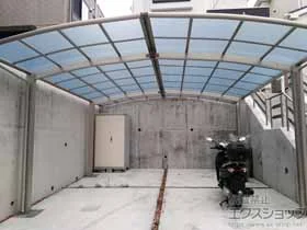 YKKAPのカーポート レイナポートグラン M合掌　積雪〜20cm対応 施工例