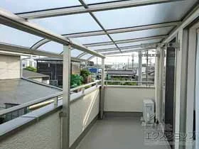 YKKAPのバルコニー屋根 ヴェクターテラス R型 屋根タイプ 連棟 積雪〜20cm対応 施工例