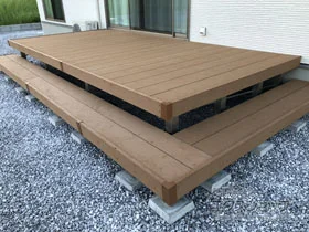 YKKAPのウッドデッキ リウッドデッキ 200＋リウッドデッキ　段床セット　L字型1段 施工例